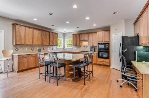 912 Brookmere Ct, Atlanta GA  30349-6866 exterior