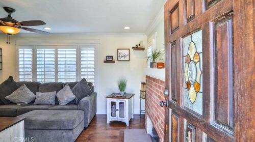 4564 Marmian Way, Riverside, CA 92506-2336