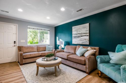 1852 Sugar Creek Way, Taylorsville, UT 84088-9522