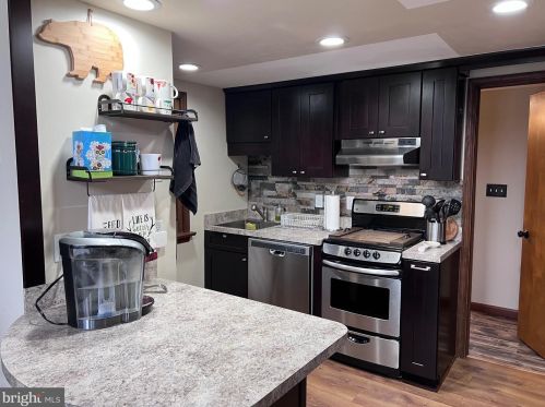 75 Ruffed Grouse Ln, Berkeley Springs WV  25411-5287 exterior