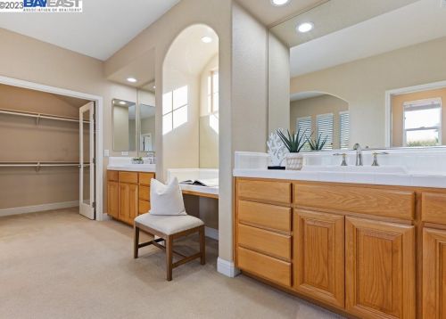 10864 Inspiration Cir, Pleasanton CA  94568-5562 exterior