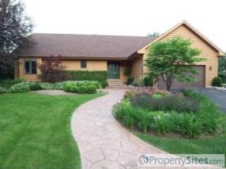 1809 Hobe Rd, Bull Valley, IL 60098-9070