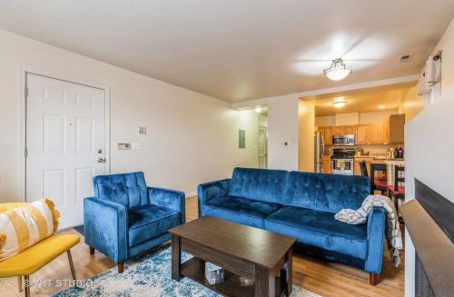 1341 Halsted St, Chicago, IL 60607-5019