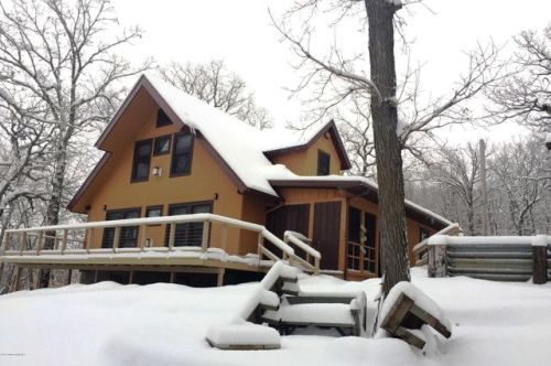 14099 Eagle Lake Rd, Battle Lake, MN 56515-9558
