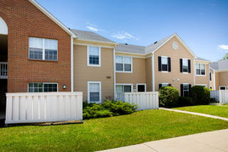 2645 Hard Rd, Columbus OH  43235-6516 exterior