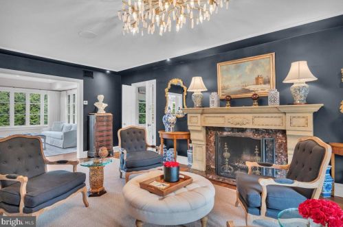 145 Winding Way, Tavistock NJ 08033-3642 exterior