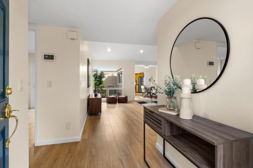 108 Escobar Ave, Los Gatos, CA 95032-3827
