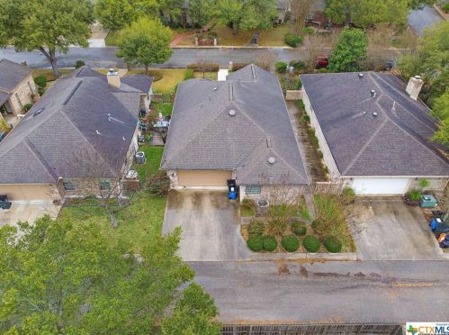 152 Gardenridge Dr, Seguin TX 78155-5277 exterior