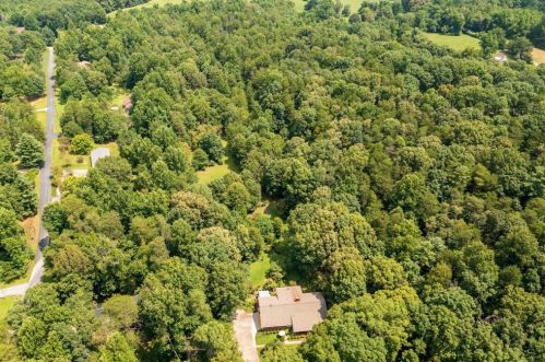 500 Tesnatee Gap Valley Rd, Cleveland, GA 30528-3939