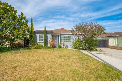 526 Buttonwood St, Anaheim CA  92805-2225 exterior