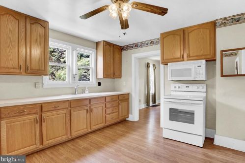 1550 Trindle Rd, Carlisle PA  17015-9759 exterior