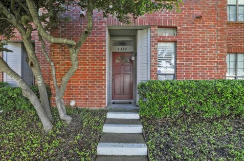 2312 Kenley St, Fort Worth, TX 76107-4938