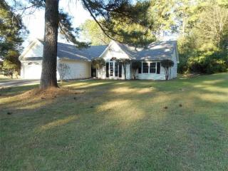 106 Wade Dr, Calhoun, GA 30701-4982