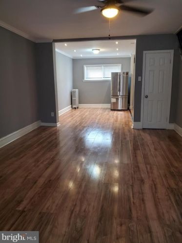 5341 Lindbergh Blvd, Philadelphia PA  19143-5829 exterior