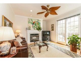 75 Richland Rd, Greenwich CT  06830-6012 exterior