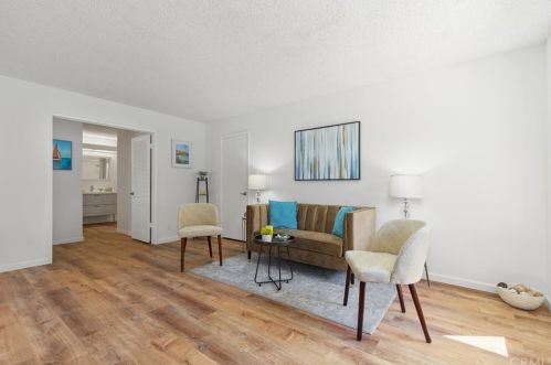 117 Streamwood, Irvine CA  92620-1946 exterior