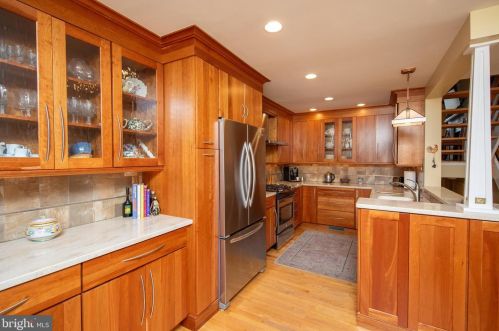 427 16th St, Philadelphia PA  19146-1657 exterior
