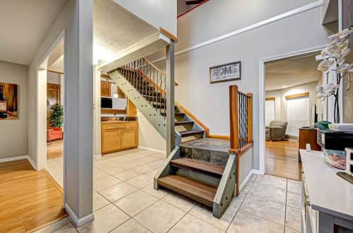 1703 Hedgecroft Dr, Taylor Lake Village TX  77586-5835 exterior