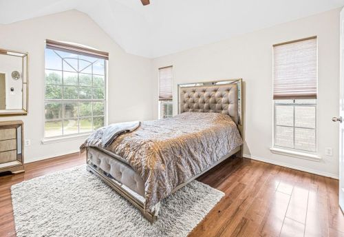 1905 Kerr Ct, Carrollton TX 75010-3208 exterior