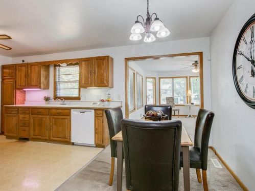 1535 7th St, Saint Paul, MN 55102-4209