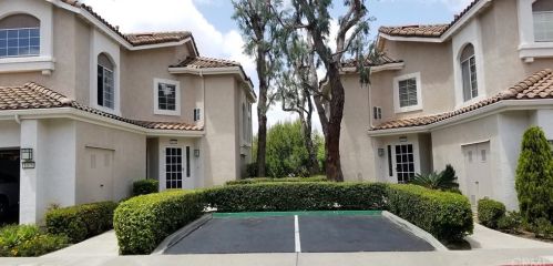 1075 Sundance Dr, Anaheim, CA 92808-2409