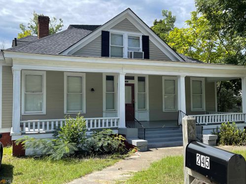 245 Adams St, Tennille, GA 31089-1104