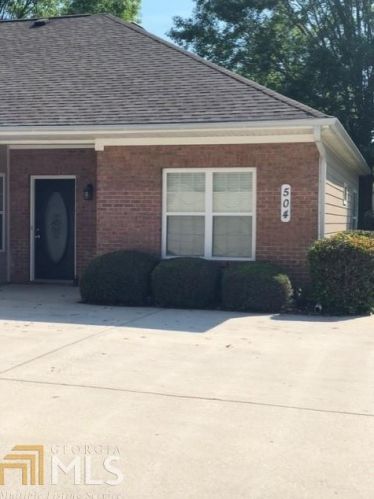 504 Commonwealth Cir, Newnan, GA 30263-7809