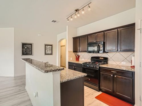 245 Wallops, Uhland TX 78640-4180 exterior