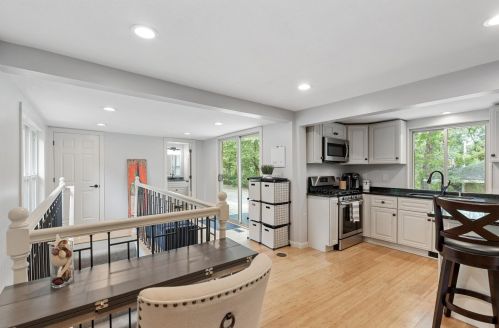 947 Barclay St, Saint Paul MN  55106-3501 exterior