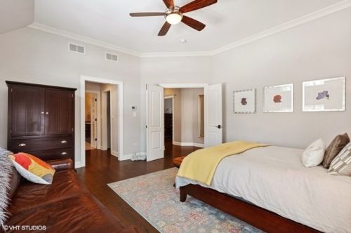 26 Golf Ave, Willowbrook IL  exterior