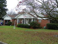 306 10th St, Alma, GA 31510-2611