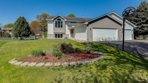 2076 123rd Ave, Minneapolis, MN 55448-7089