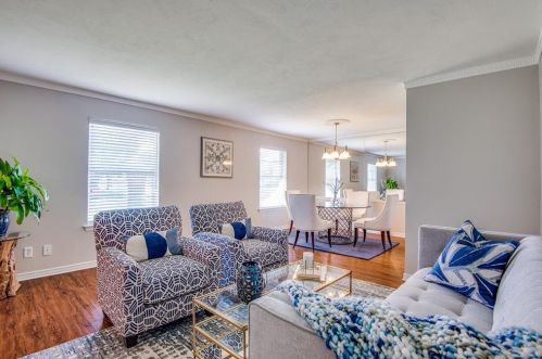 10007 Dale Crest Dr, Dallas TX  75229-5841 exterior