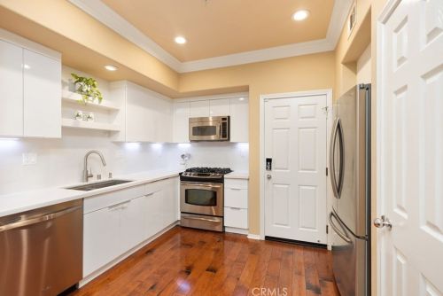 47 Stepping Stone, Irvine CA  92603-4207 exterior