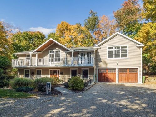 22 Sharp Hill Rd, Wilton CT  06897-3531 exterior