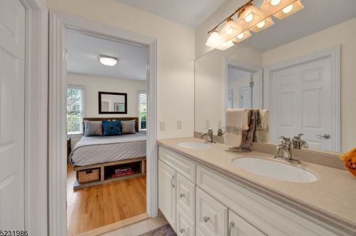 2 Sherwood Ct, Dover NJ  07869-2624 exterior