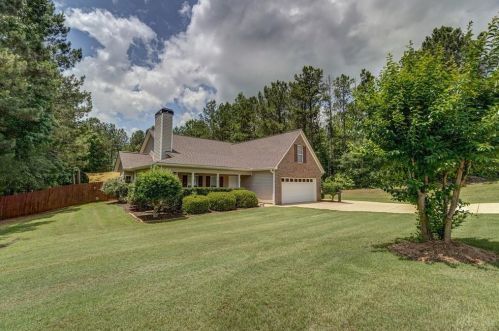 160 Loudoun Dr, Porterdale, GA 30014-5961