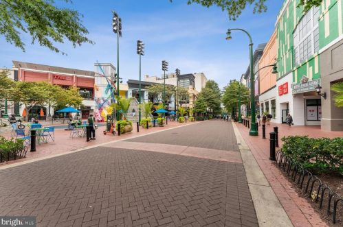 1610 Noyes Dr, Silver Spring MD  20910-2224 exterior