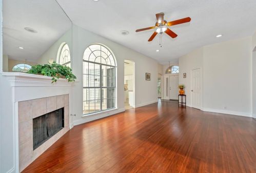 10214 Waters Dr, Irving TX  75063-5352 exterior