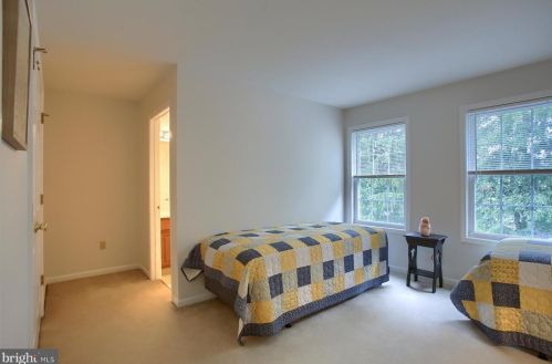 125 Partridge Cir, Carlisle PA  17013-8748 exterior