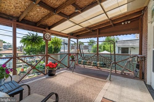 6729 Jackson St, Philadelphia PA  19135-2210 exterior