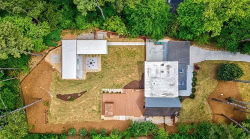 3878 Foxford Dr, Atlanta GA  30340-4407 exterior