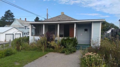13 Syndicate St, Unity, NH 03773-1343
