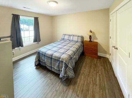 197 Five Points Rd, Milner, GA 30257-3757