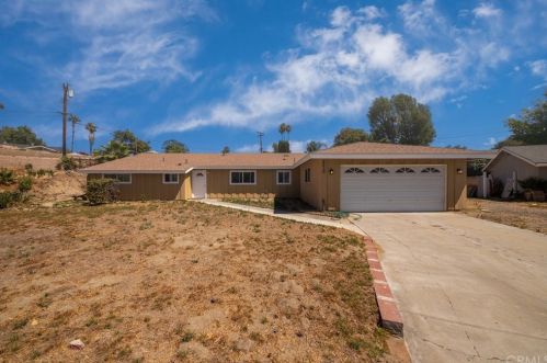 5510 Rio Rancho Way, Riverside CA  92504-1238 exterior