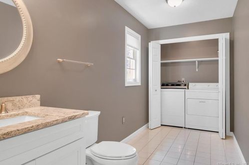 190 Copper Ridge Rd, Southington CT  06489-4645 exterior