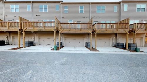 144 Kiram Ter, Atlanta GA  30331-6020 exterior