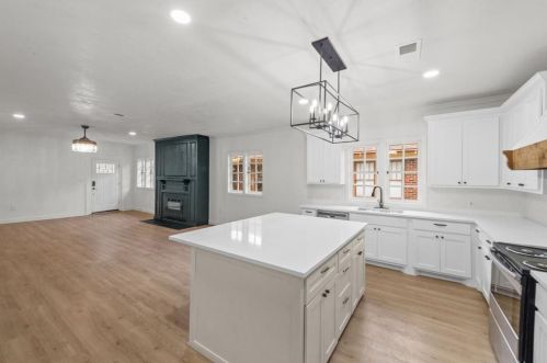 2225 Fairmount Ave, Fort Worth TX  76110-1326 exterior