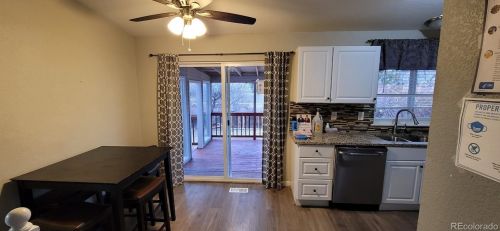 1420 Cathay St, Denver CO  80017-4439 exterior