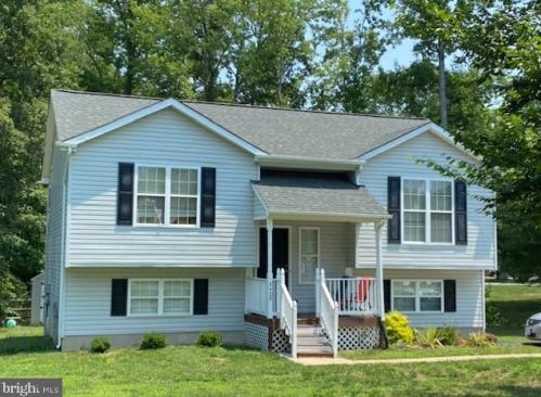 8400 Glenmont Dr, Fredericksburg, VA 22407-8730